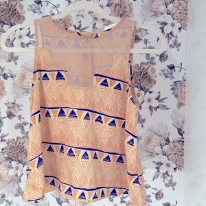 Lush Geometric Cropped Tank